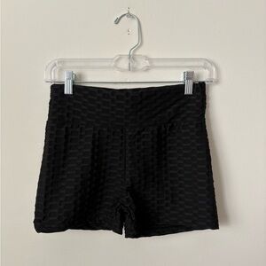 Women’s butt scrunch shorts